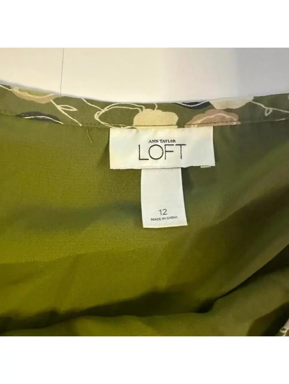 Ann Taylor Loft green skirt- size 12